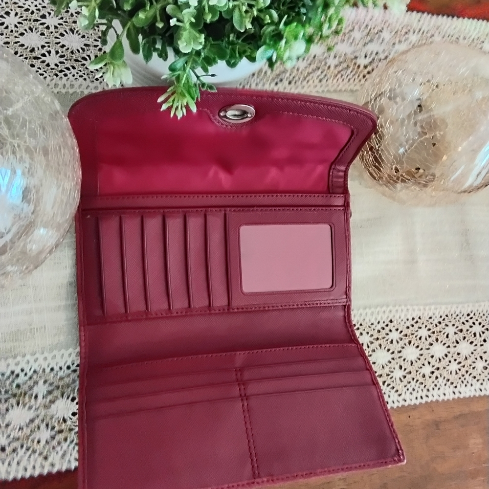 Coach Beige and Red Wallet - Picture 6 of 8